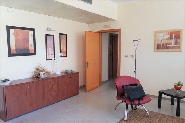 #11089 Capannone con laboratorio, negozio e zona uffici in vendita - foto 3