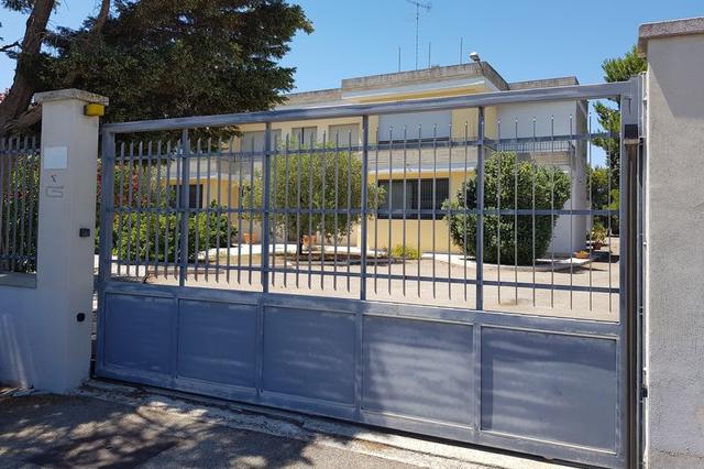 #11089 Capannone con laboratorio, negozio e zona uffici in vendita - foto 20