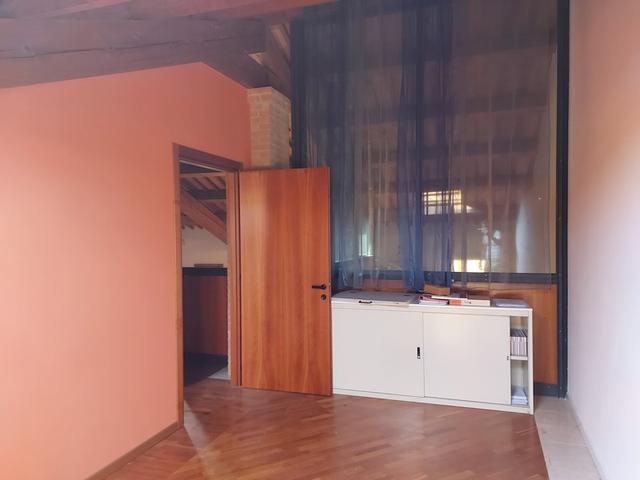 #11175 Uffici su tre piani e parcheggi privati in vendita - foto 24