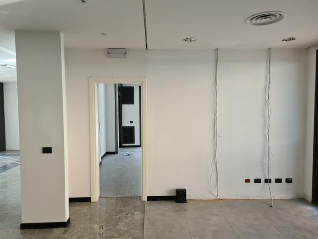 #11428 Negozio uso ufficio in complesso commerciale in vendita - foto 3