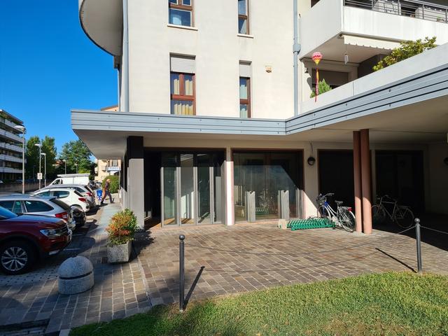 #11428 Negozio uso ufficio in complesso commerciale in vendita - foto 11