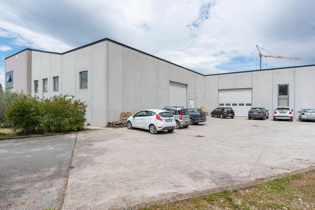 #11681 Capannone produttivo con area esclusiva in vendita - foto 3