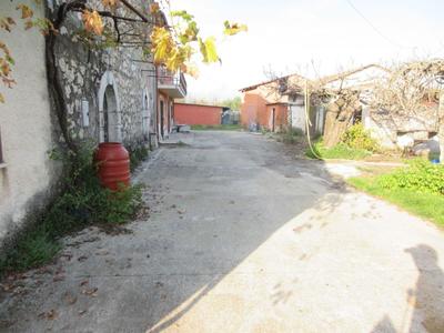 Rustici e casali in vendita