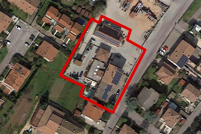 #11761 Complesso commerciale con garage e magazzini in vendita - foto 2