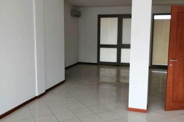 #11795 Negozio e corte (sub 9) in condominio Il Borgo in vendita - foto 3