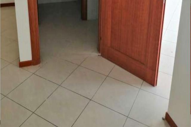 #11795 Negozio e corte (sub 9) in condominio Il Borgo in vendita - foto 4
