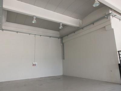 Laboratori in vendita