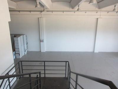 Laboratori in vendita