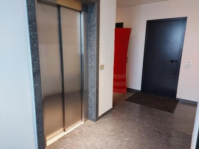 #12102 Ufficio in complesso condominiale con posto auto e deposito in vendita - foto 8