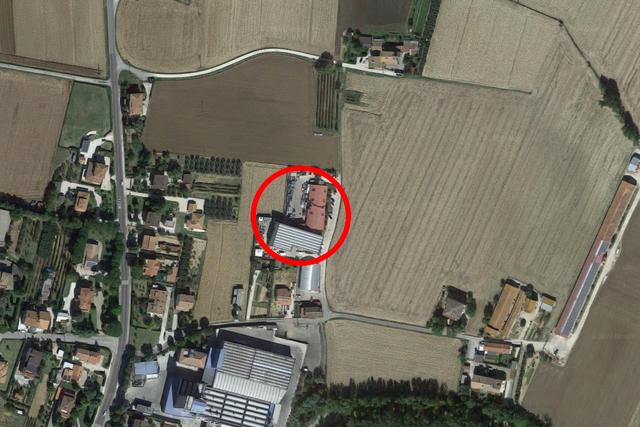 Con servizi in vendita