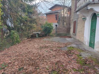 Palazzi in vendita