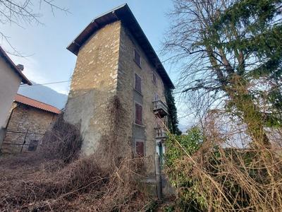 Palazzi in vendita
