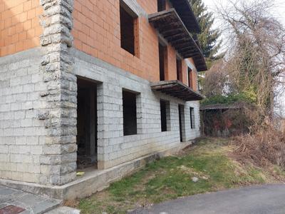 Palazzi in vendita