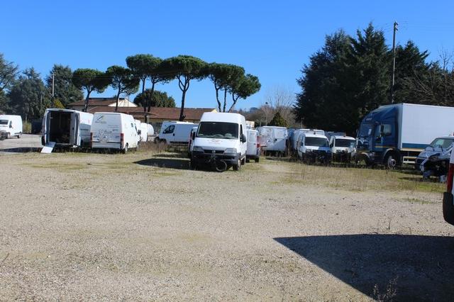 #12554 Piazzale in parte asfaltato ed in parte a prato in vendita - foto 10