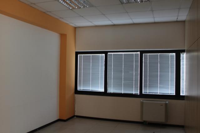 Laboratori in vendita