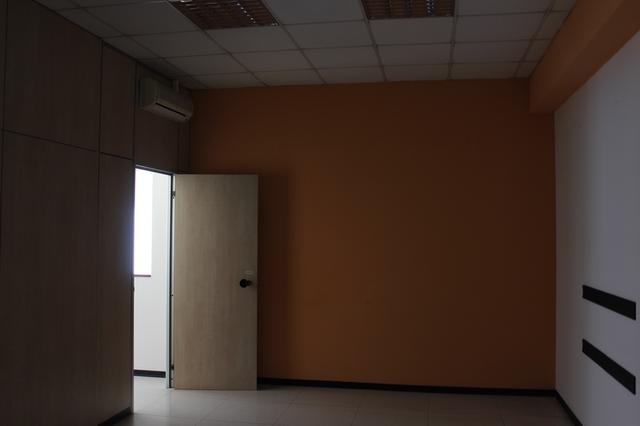 Laboratori in vendita