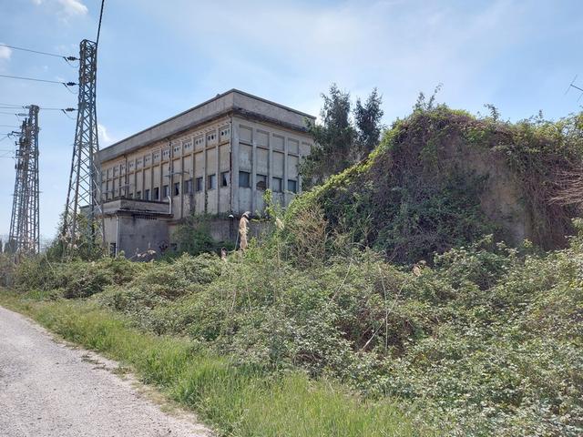 Con servizi in vendita
