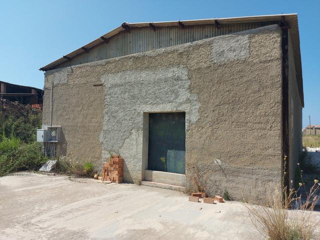 Laboratori in vendita