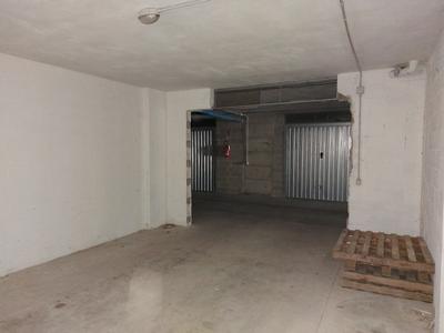 Garage in vendita
