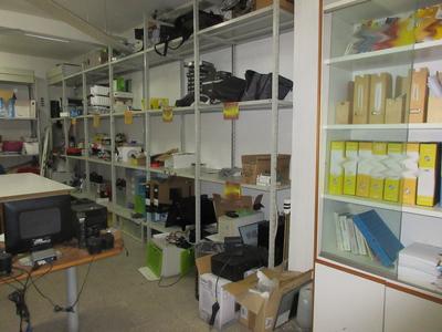 Negozi in vendita