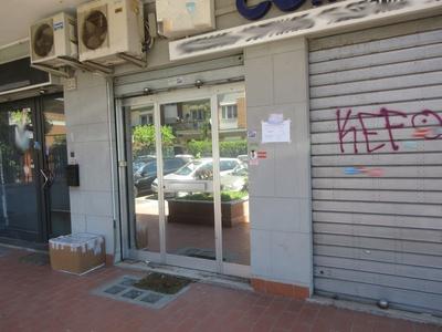 Negozi in vendita