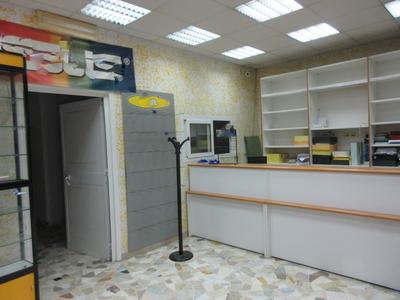 Negozi in vendita