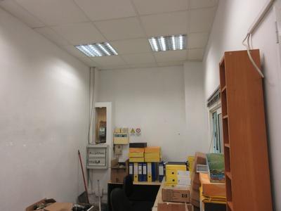 Negozi in vendita
