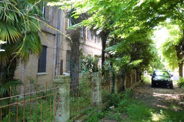 #13087 Frustolo di 861 mq in zona produttiva in vendita - foto 3