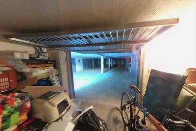 Garage in vendita