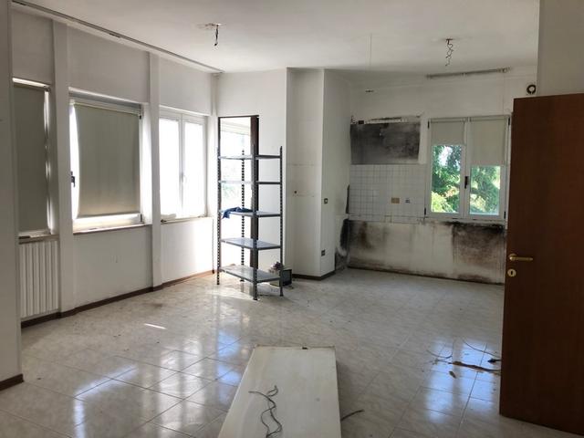 Fabbricati industriali in vendita
