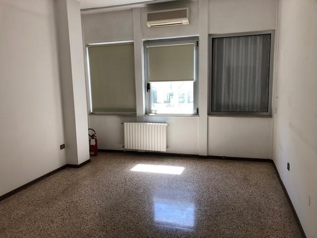 Fabbricati industriali in vendita