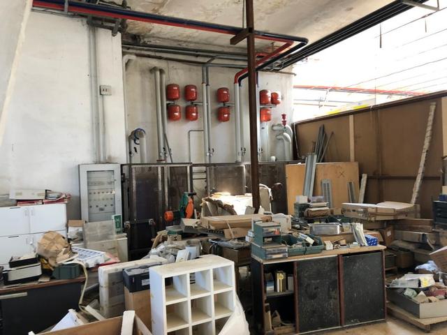 Fabbricati industriali in vendita