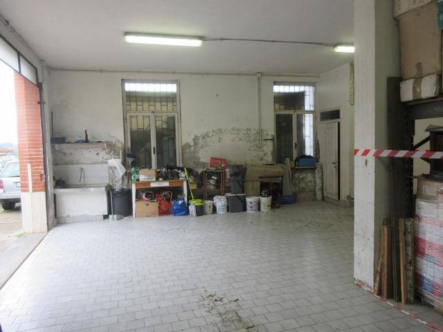 Laboratori in vendita