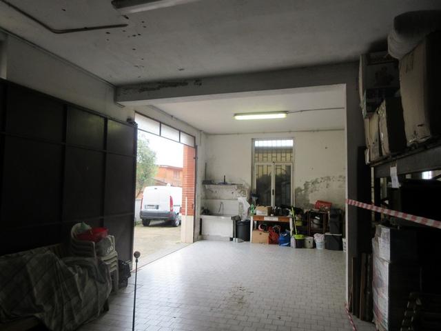 Laboratori in vendita