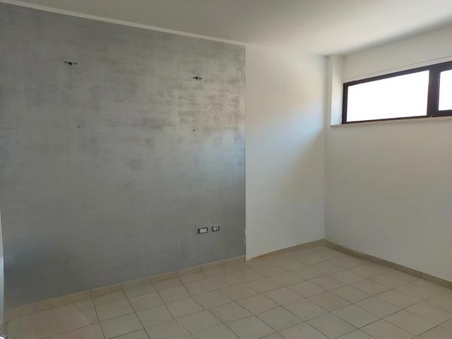 #13400 Negozio su due livelli in zona centrale in vendita - foto 4