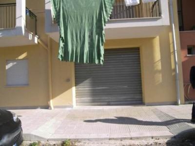 Garage in vendita