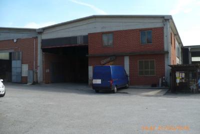 Locali deposito in vendita
