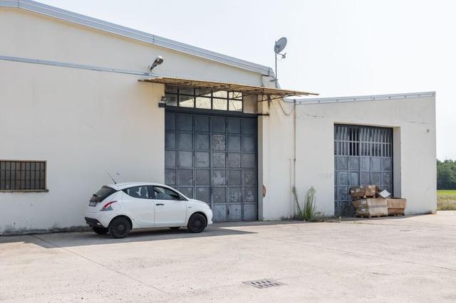 #13752 Capannone logistico con ampia area pertinenziale in vendita - foto 9