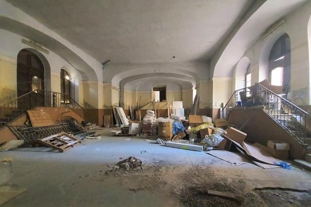 #13921 Ex teatro da ristrutturare in complesso storico in vendita - foto 2