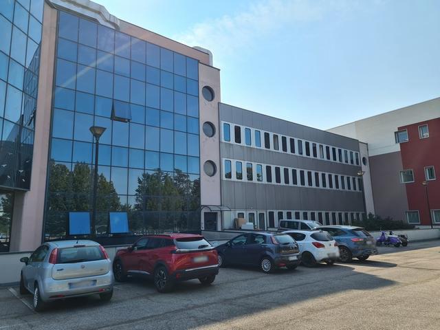 #14079 Ufficio al piano secondo in complesso condominiale (sub 10) in vendita - foto 7
