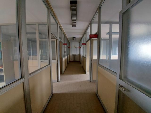 #14217 Fabbricato direzionale con area pertinenziale in vendita - foto 4