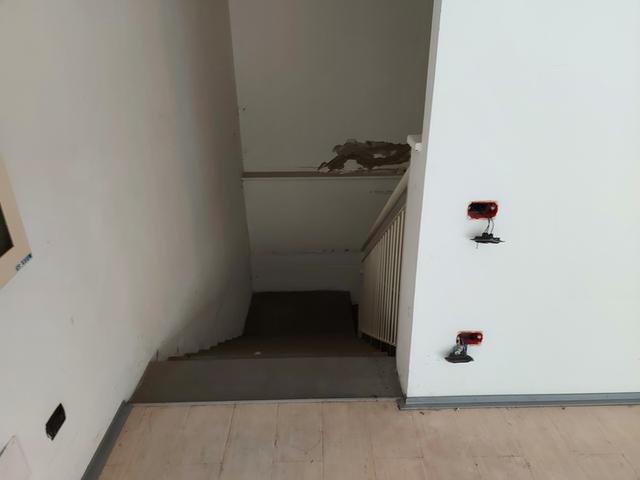 #14220 Negozio con deposito e autorimessa in vendita - foto 5