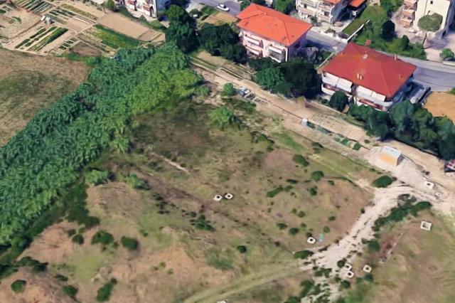 #14383 Terreno edificabile residenziale di 1462 mq in vendita - foto 2