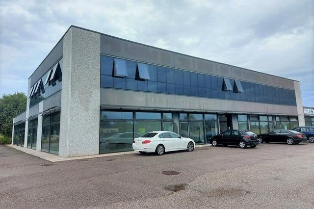 #14440 Parco commerciale con locali grezzi e terreni in vendita - foto 15