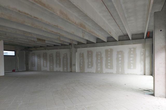#14440 Parco commerciale con locali grezzi e terreni in vendita - foto 17