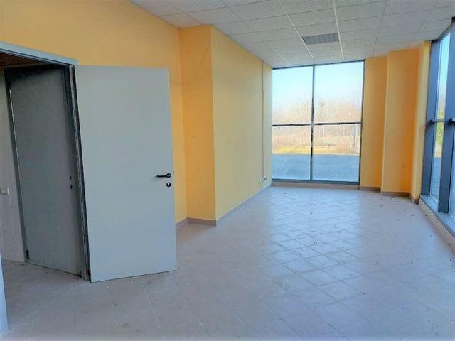 #14660 Capannone industriale con area di pertinenza in vendita - foto 11