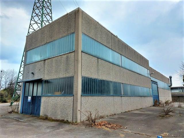 #14676 Capannone con area di pertinenza in vendita - foto 2