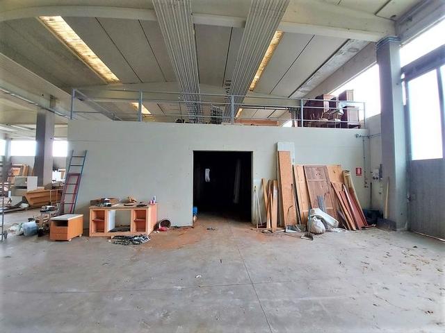 #14676 Capannone con area di pertinenza in vendita - foto 7