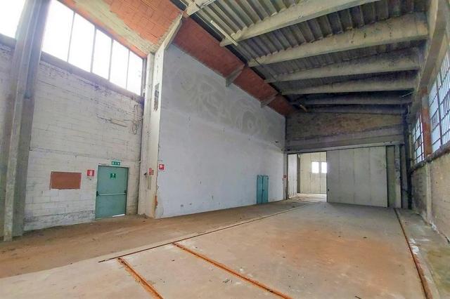 #14679 Capannone con aree urbane e parcheggio in vendita - foto 4