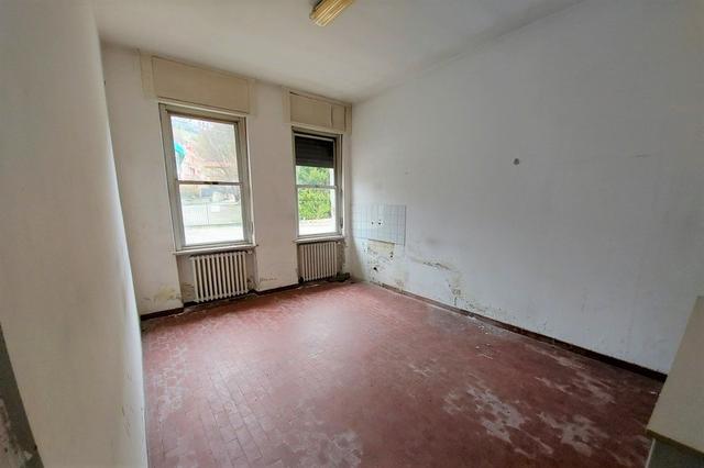 #14679 Capannone con aree urbane e parcheggio in vendita - foto 13